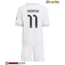 Otroške Nogometnih dresov Real Madrid Rodrygo Goes #11 Domači 2025-26 Kratki rokavi (+ hlače)